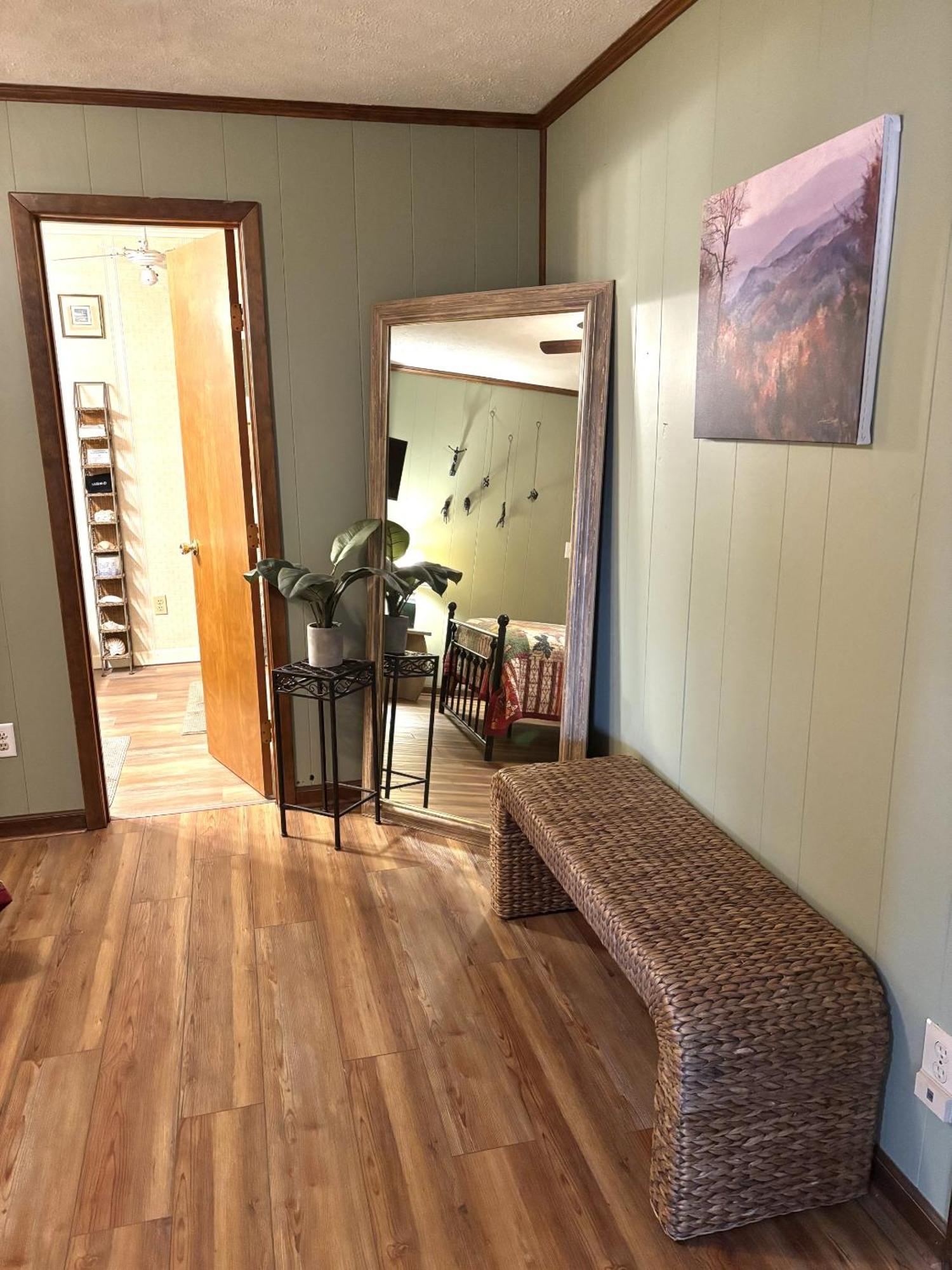 The Iris Garden Downtown Cottages And Suites Nashville Ruang foto